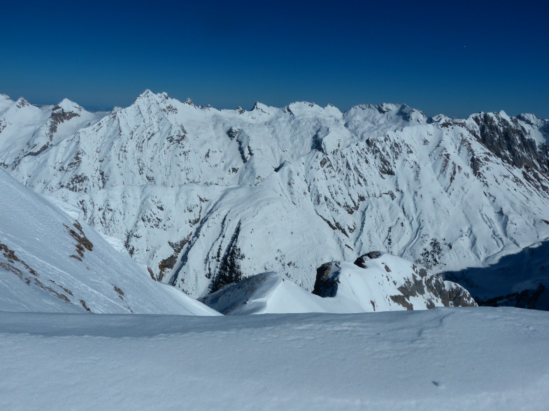 Am Gipfelgrat des Kleinen Lafatschers mit Blick zur Birkkarspitze