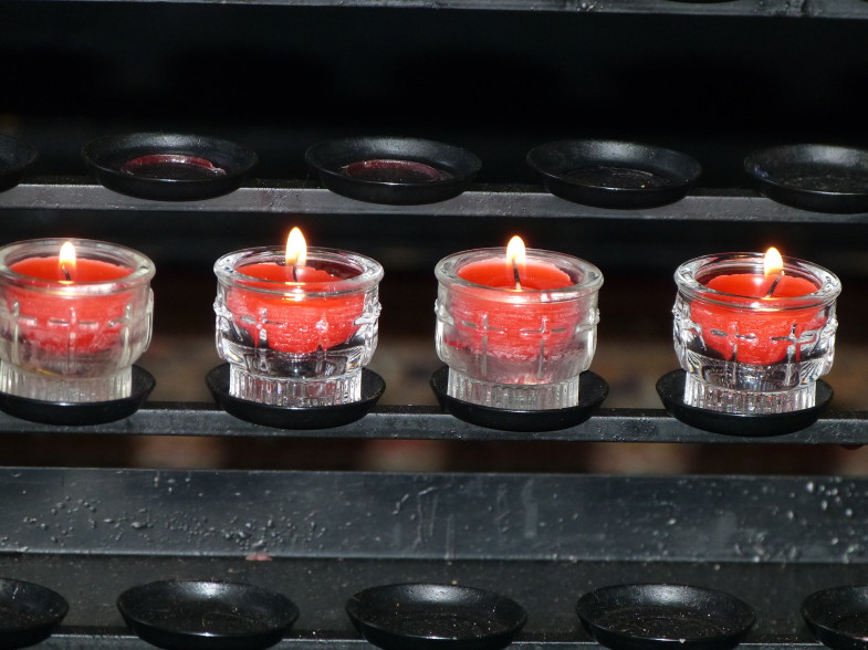 4 Kerzen, die für 4 liebe Menschen brennen...