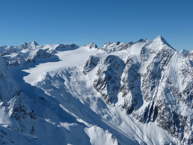 Einer der wohl am meist begangensten Gipfel im Winter, der Lisener Fernerkogel