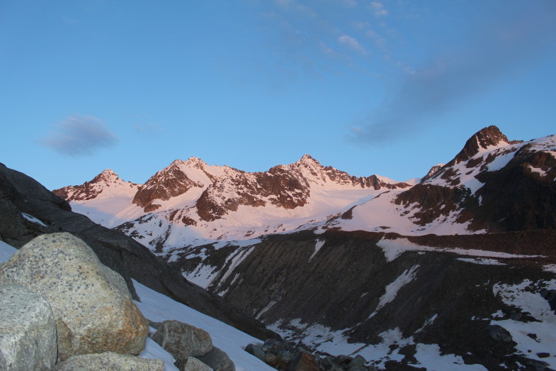 Traumhafte Kulisse am Weg zur Östlichen Seespitze mit Wildgratspitze, Schrandele,...