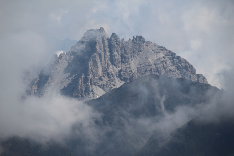 Schlicker Seespitze mit Gamskogel im Vordergrund, aufgenommen am Roter Kogel