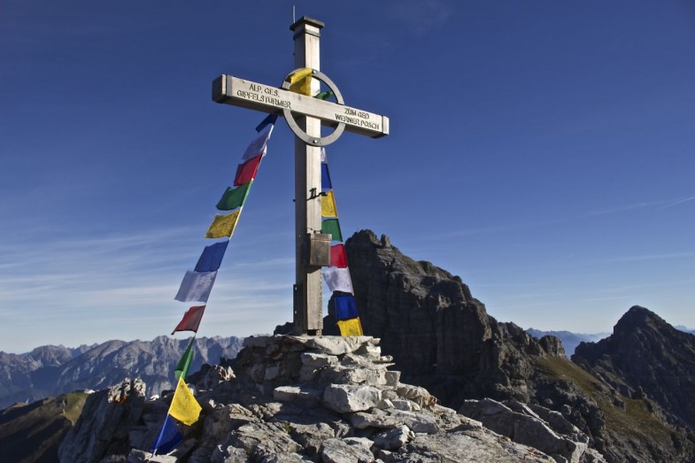 Am Gipfel der Kleinen Ochsenwand mit neuem Gipfelkreuz