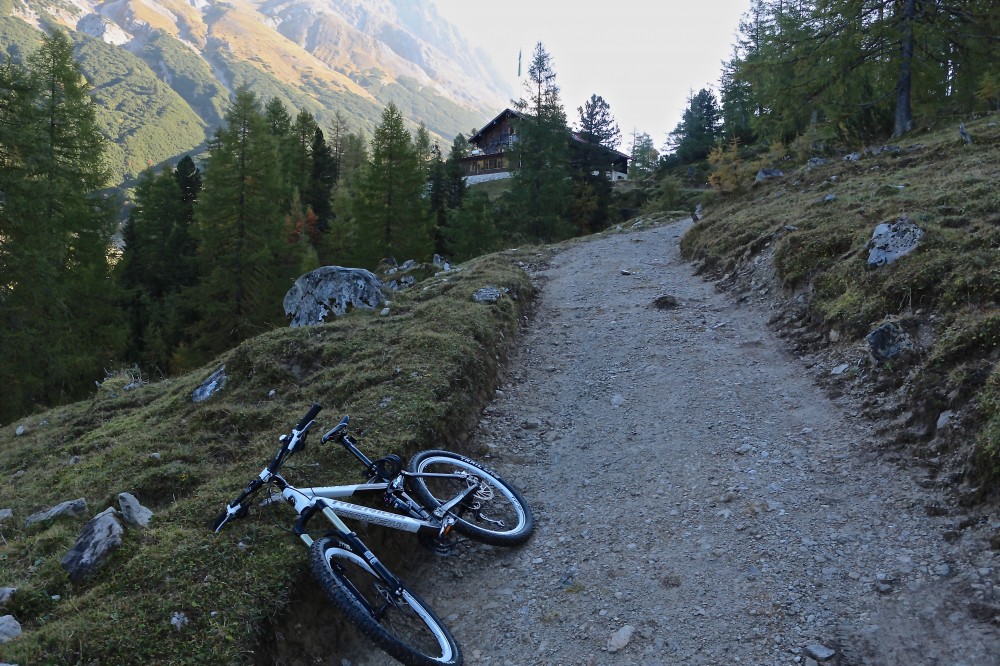 Am Ende der Bikestrecke, das Hallerangerhaus. Man kann aber nicht alles fahren, zumindest ich nicht :-D