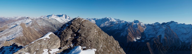 Am Gipfel der Rollspitze mit Blick gegen Osten