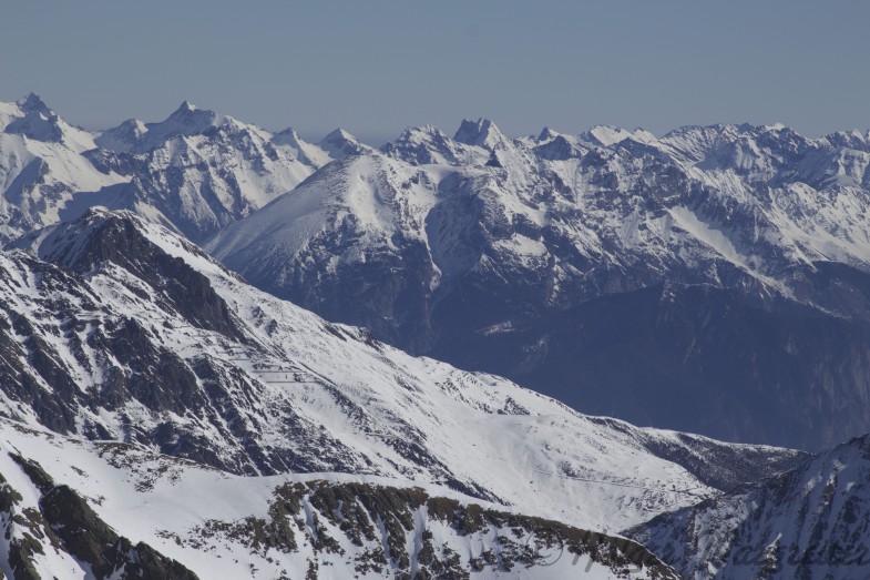 Ausblick ins Karwendel mit Solsteinen und hinten rechts die markante Kaltwasserkarspitze